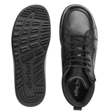 Een zwarte New Feet herenboot van bovenaf en een buitenzool met profiel en "new feet" logo