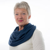 Honni sjaal, Slabbetje, Marineblauw